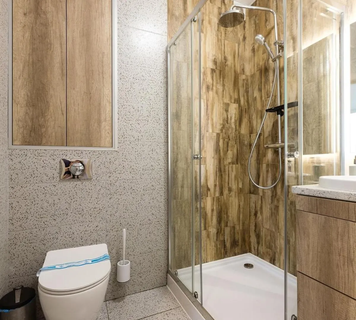 Daire Nyvky Park- 43 Lovely Studio Kiev Ukrayna